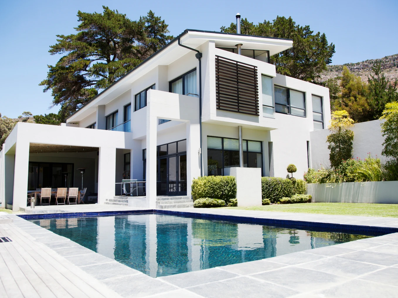 Contemporary villa with outdoor swimming pool